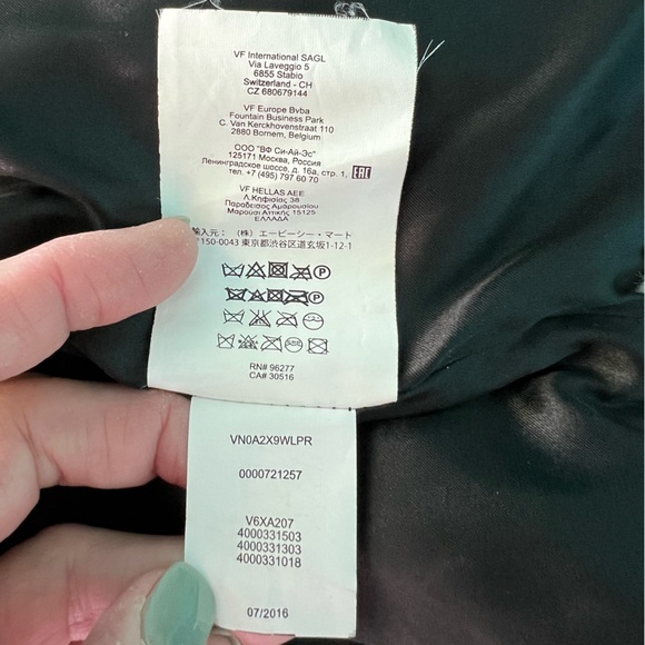 EUC Vans Wilder Cheetah Print Faux Fur Plush Jacket Size Medium - Picture 10 of 11